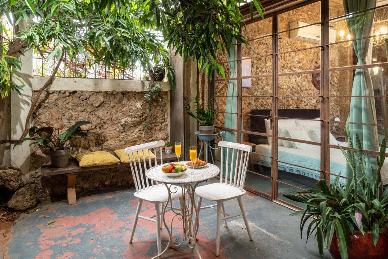 Trieste Neve Tzedek Boutique Suites Тел Авив Екстериор снимка