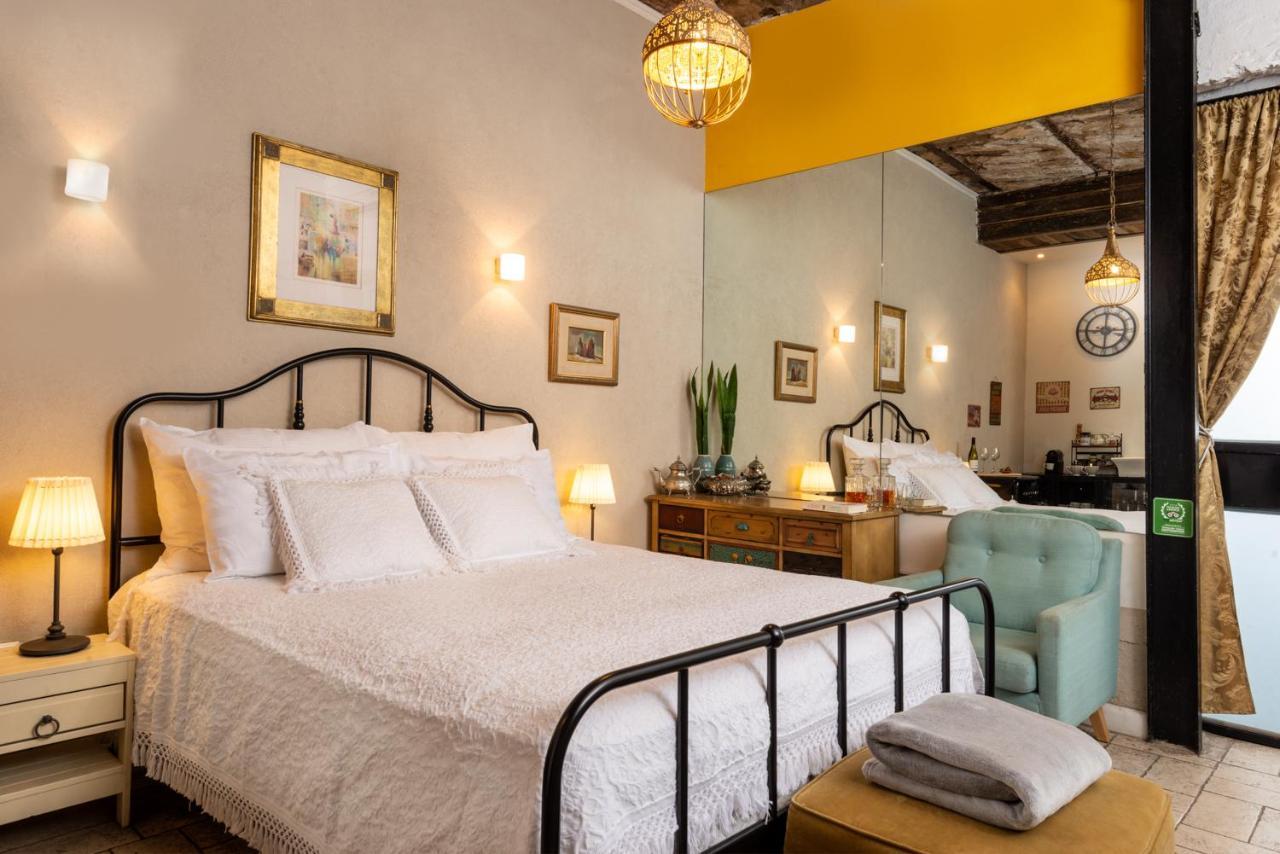 Trieste Neve Tzedek Boutique Suites Тел Авив Екстериор снимка