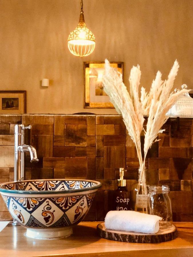 Trieste Neve Tzedek Boutique Suites Тел Авив Екстериор снимка