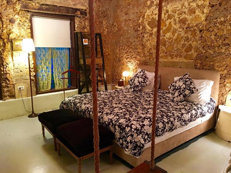 Trieste Neve Tzedek Boutique Suites Тел Авив Екстериор снимка